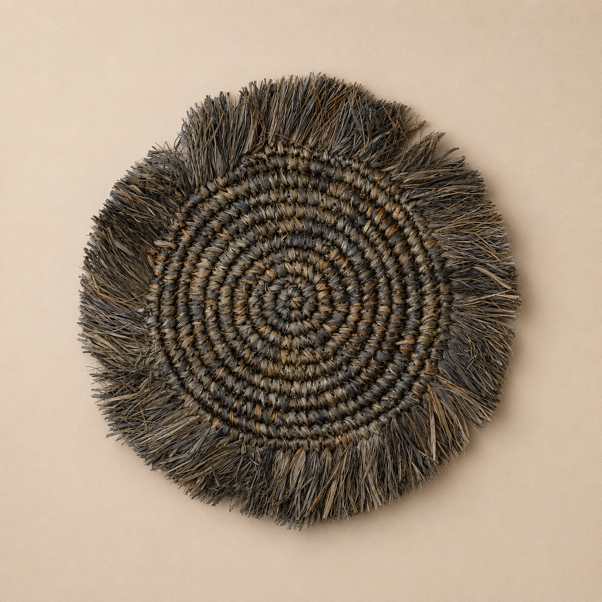 Décoration murale ronde Bintang foncée à franges diamètre 31 cm